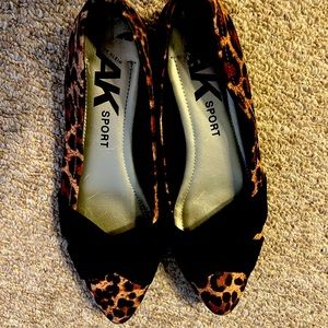 Anne Klein flats size 8.5